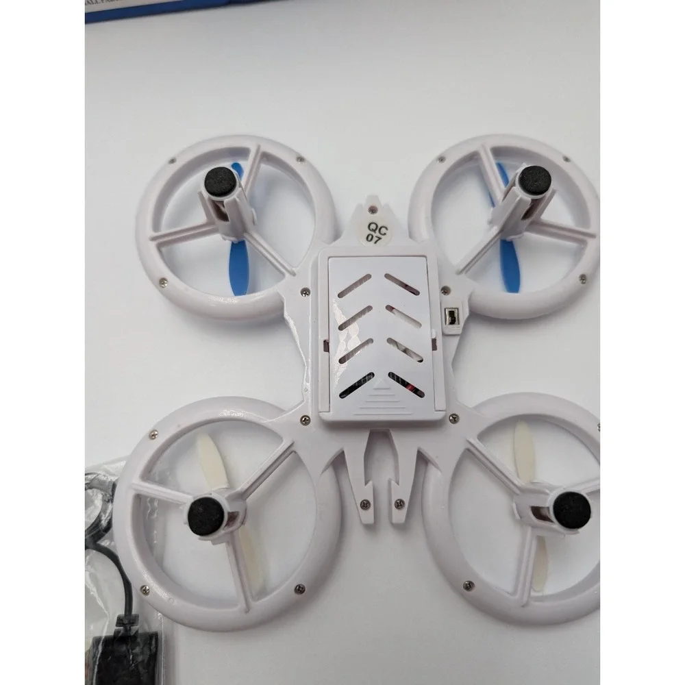 Toy Drone~NEW In Original Box‎ Force1 UFO 4000 ~2 Speed LED Stunt Drone